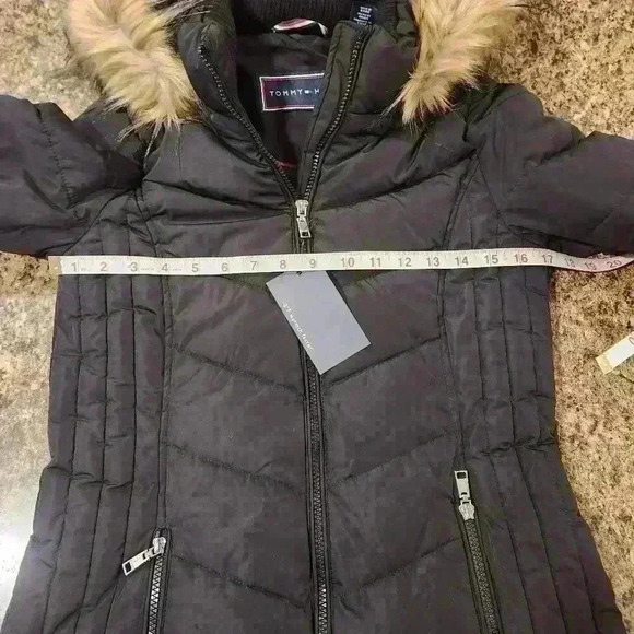 Tommy Hilfiger Faux-Fur-Trim Hooded Chevron Black Puffer Coat Size XS $245 - Picture 11 of 13